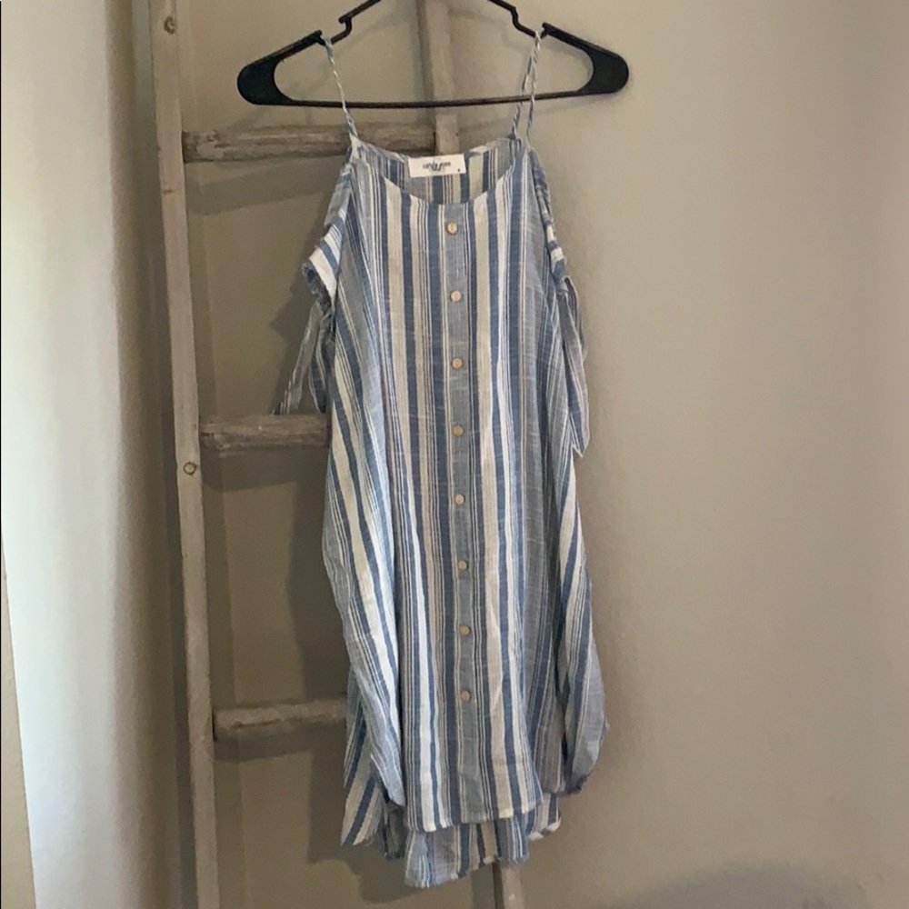 Carly Jean Los Angeles Medium Dress